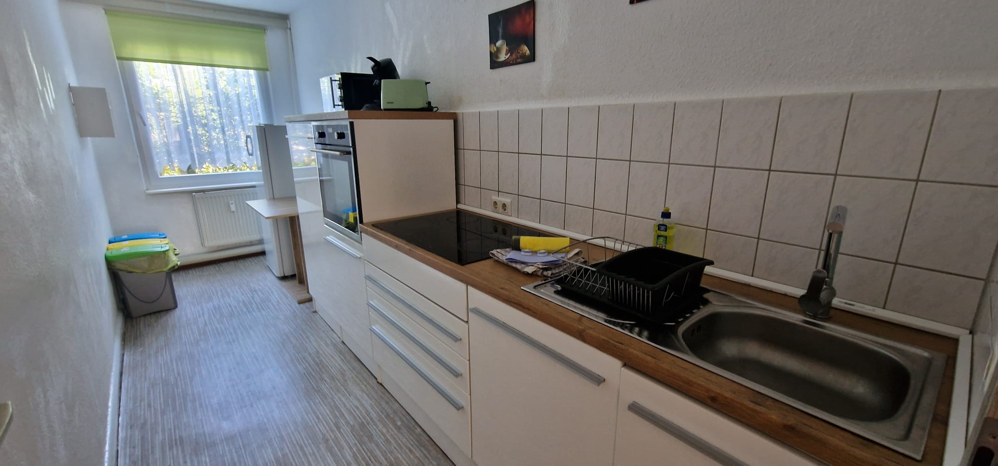 Duschbad mit Dusche, Waschbecken und WC